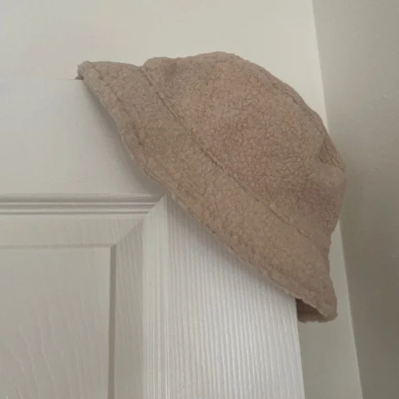 🤎 Houston Astros Sherpa Bucket Hat 🤎 - Picture 7 of 9